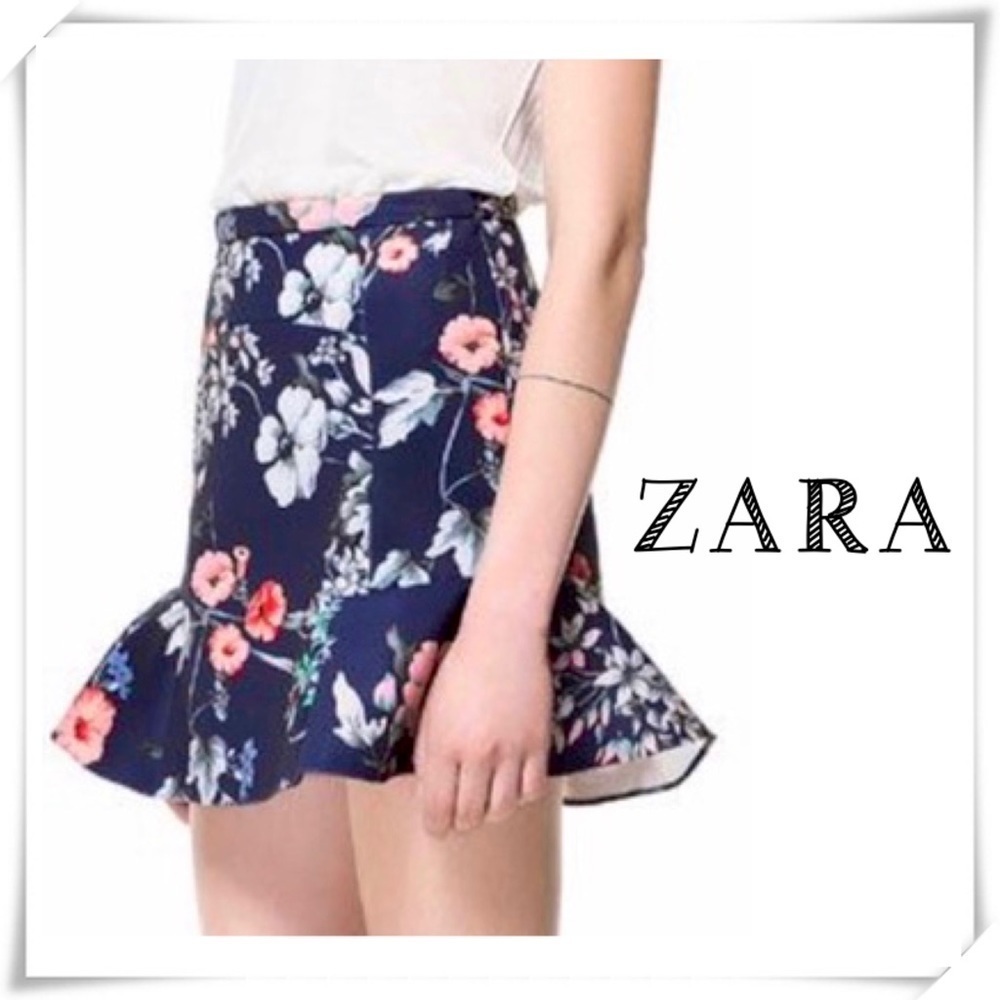 Zara Floral Print Ruffle Hem Mini Skater Skirt in Navy Blue
